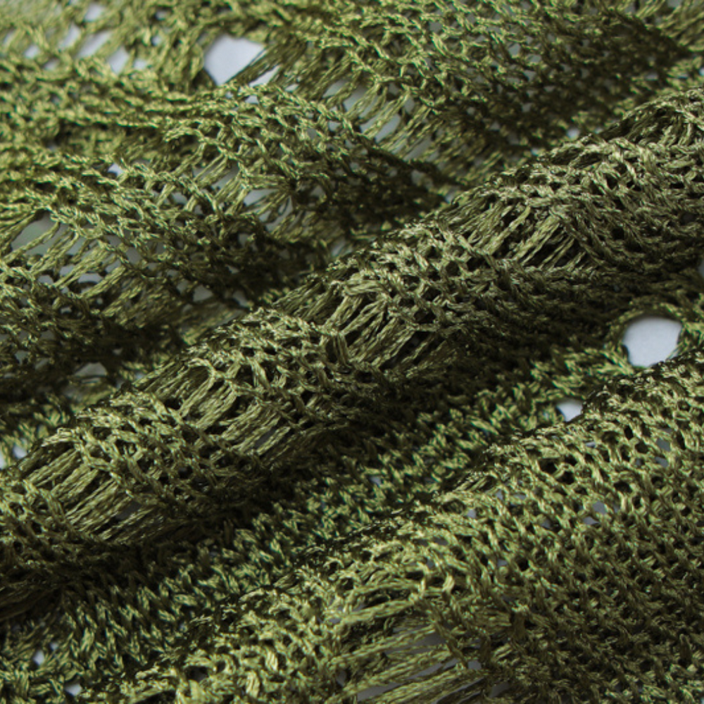 Olive Mirage - Transparentes Strick-Maxikleid mit Metallic Shine
